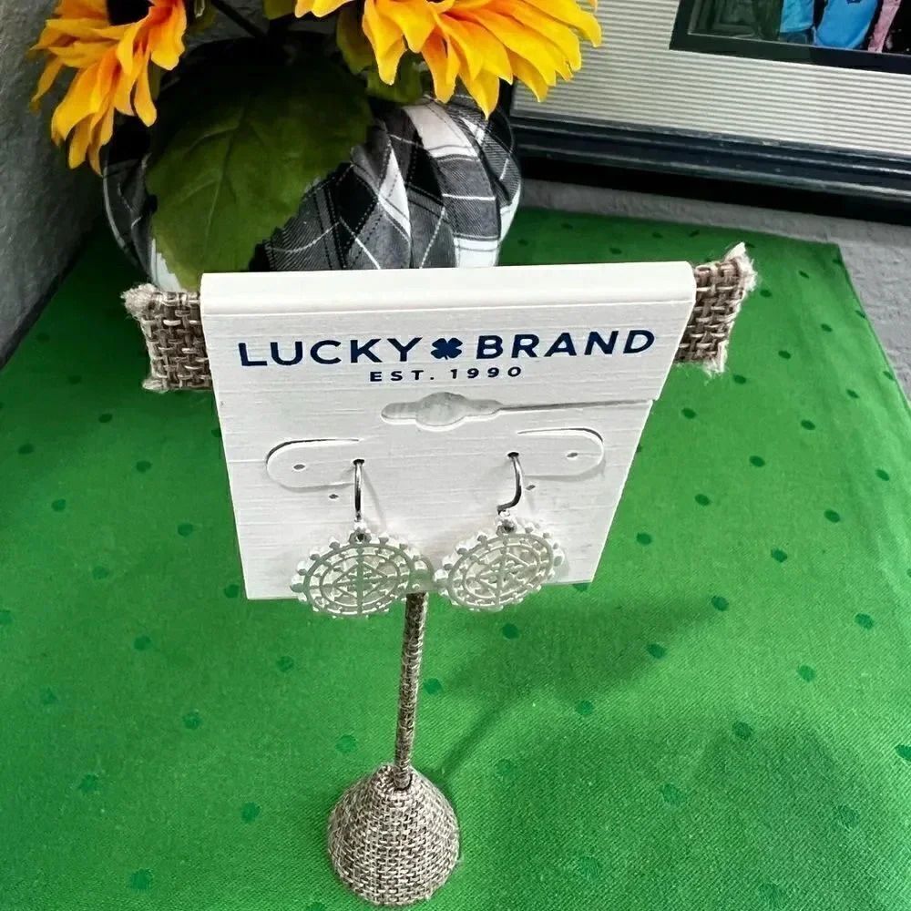 NWT Lucky Brand Silver Fishhook Earrings #L2